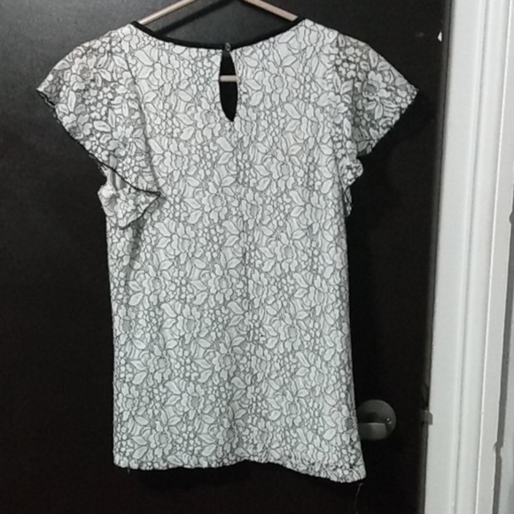 Ricki's Blouse - Picture 3 of 3